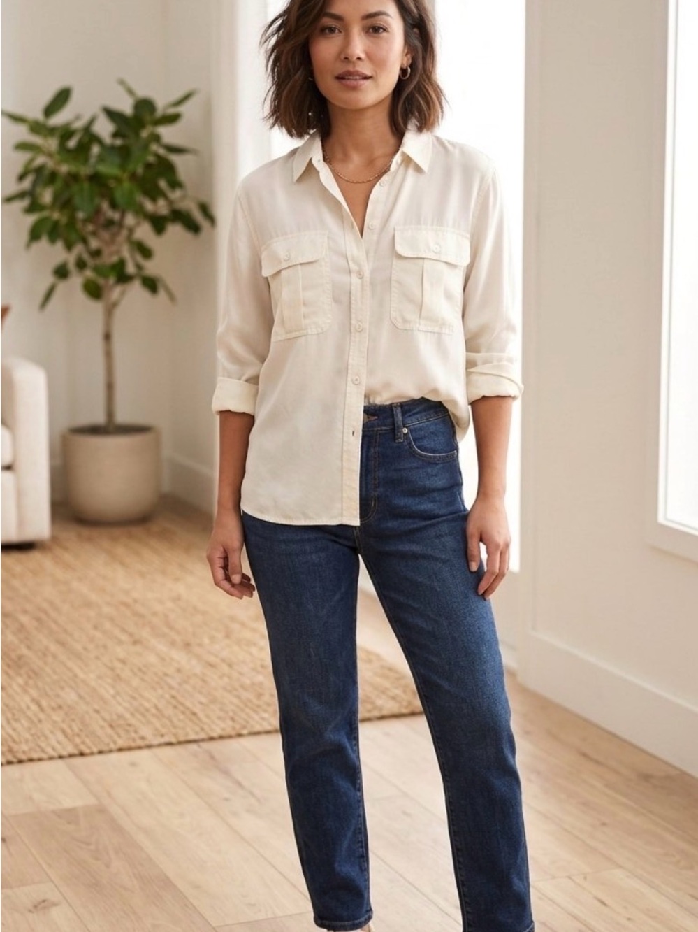 Banana Republic 100% Silk Light Cream/Off White Button-Front Shirt